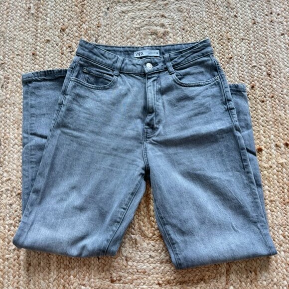 ZARA High-Waist Mom Fit Jeans – Gray Wash – Size 36 (US 4) 🩶 - Picture 8 of 9